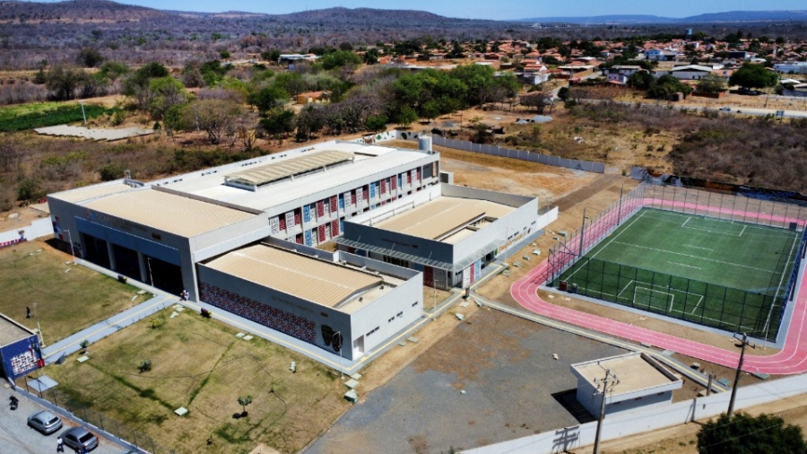 São Félix do Coribe Recebe Nova Escola de Ensino Integral